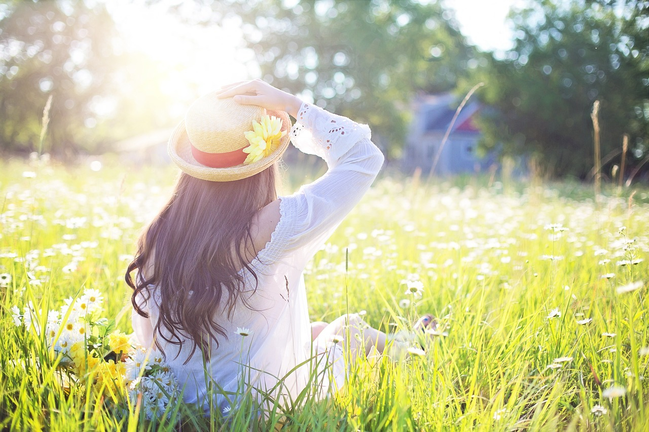 Jak dbać o skórę wiosną? Ochrona przeciwsłoneczna nie tylko latem