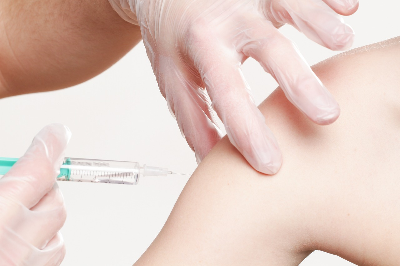 Nieprzestrzeganie obowiązkowych szczepień - konsekwencje i działania sanepidu